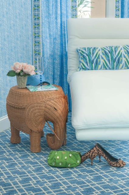 Rattan Elephant & Lounge